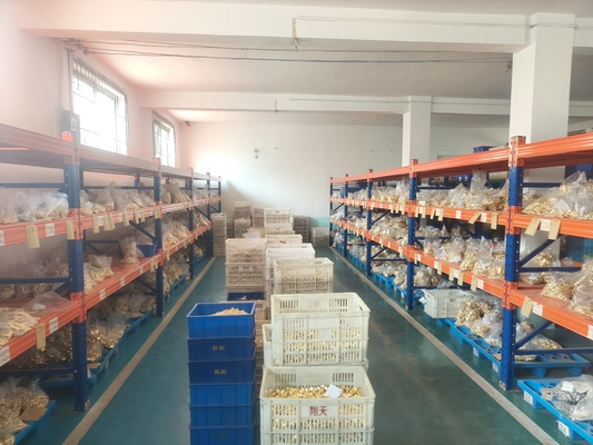3000kg-5000KG Capacity Warehouse Pallet Racking 2.0mm Cold Rolled Steel Storage Rack