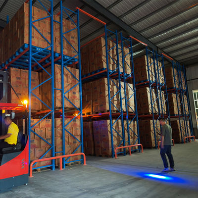 Tinggi Disesuaikan 1000kg-5000kg Kapasitas Beban Forklift Rak Pallet yang Dapat Diakses Rak Tugas Berat