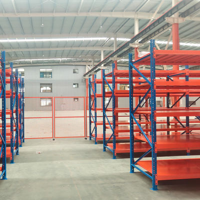 Adjustable Shelves Heavy Duty Space Saving Warehouse Storage Rack  Boltless Racking Sale For